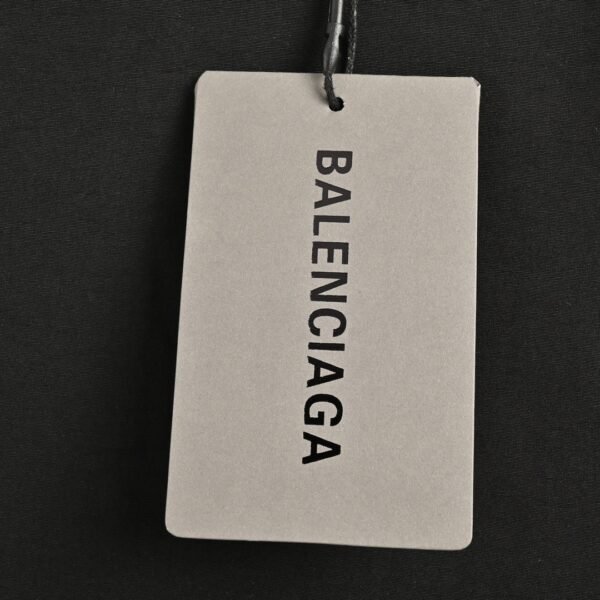 High Quality Burberry Jacket - Image 6