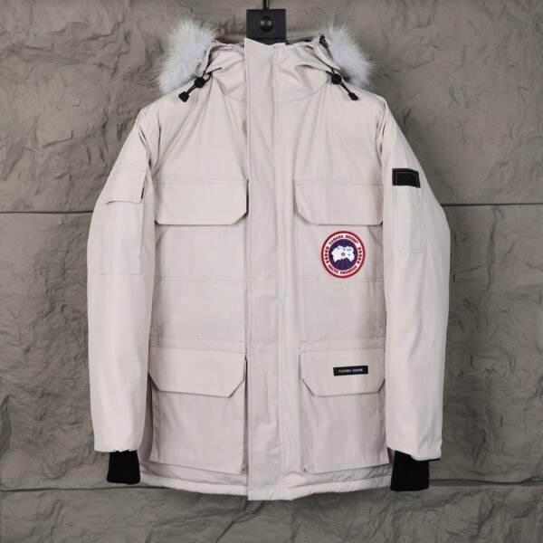 Canada Goose DownJacket - Image 2