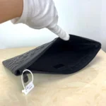 LV Discovery Pochette - Image 10