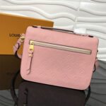 LV Pochette Metis Handbag - Image 4
