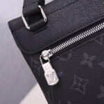 LV Outdoor Flap Messenger - Image 7