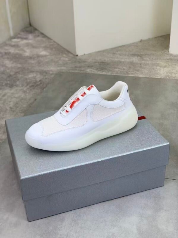 Red Gray - Image 4