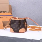 LV Noe Purse - Image 7