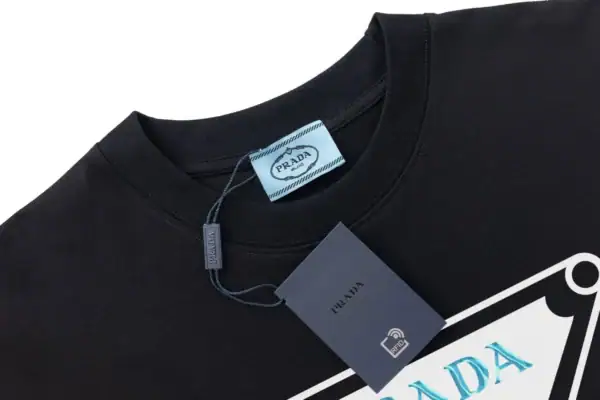 Prada T-shirt - Image 5