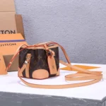 LV Noe Purse - Image 6