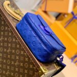 LV S LOCK MESSENGER - Image 6