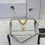 CHANEL 19 HANDBAG - Image 3