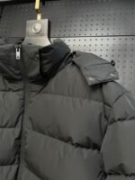 Canada Goose DownJacket - Image 10