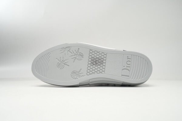 B23 - Image 7