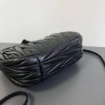 Wander Matelassé Nappa Hobo Underarm Bag - Image 6