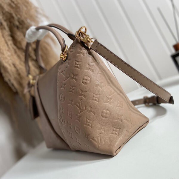LV TOTE MM HANDBAG - Image 4