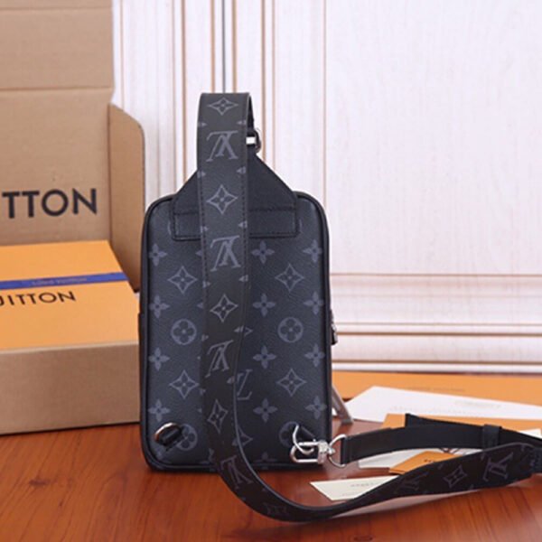 LV OUTDOOR SLINGBAG - Image 5