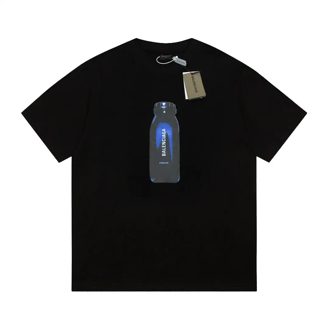 e9010360b03dd37562bda4d2c9003bc5.webp Best Balenciaga T-shirt - Image 1