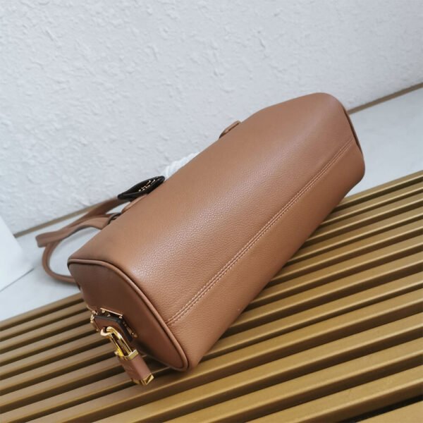 Prada Medium leather top-handle bag with padlock(high-end grade) - Image 7