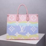 LV Escale OnTheGo GM Tote Bag - Image 5