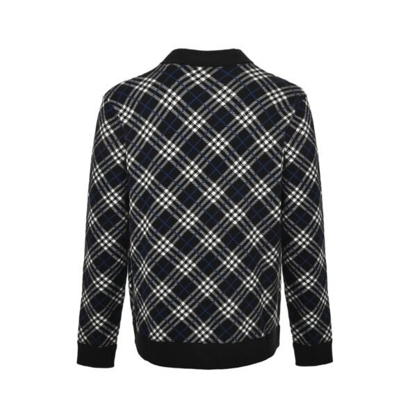High Quality Burberry Jacket - Image 4