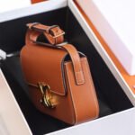 CELINE TRIOMPHE SHOULDER BAG - Image 8