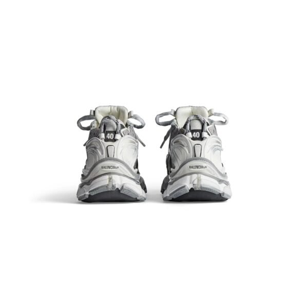 RUNNER - Image 7