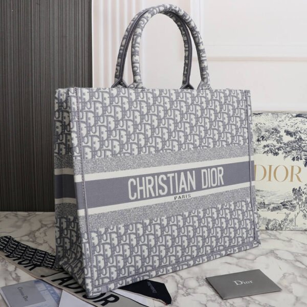 LARGE DIOR BOOK TOTE - Image 4