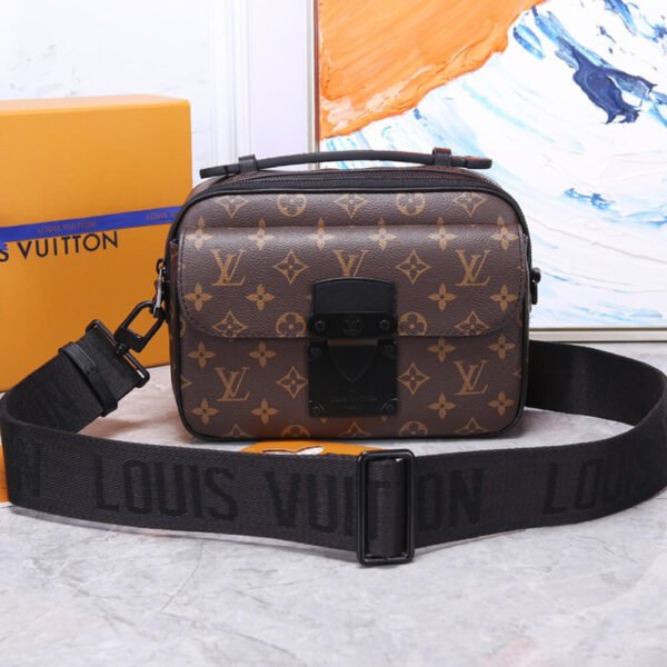 LV S LOCK MESSENGER - Image 3