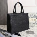 Medium DIOR BOOK TOTE - Image 4
