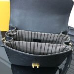 LV Pochette Metis Handbag - Image 10