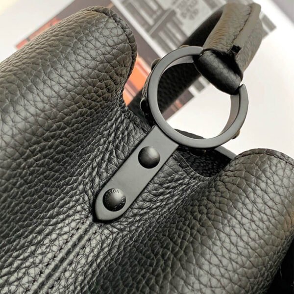 Louis Vuitton CAPUCINES MM - Image 7