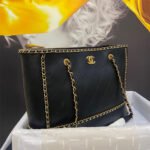 CHANEL SHOPPING BAG - Image 7