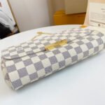 Louis Vuitton Favorite MM - Image 5