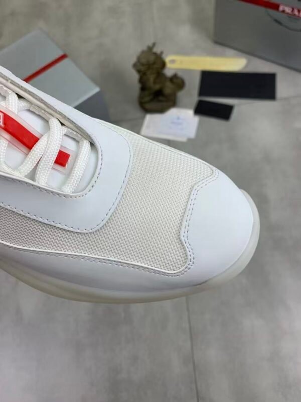 Red Gray - Image 5