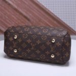 LV Montaigne BB Handbag - Image 6