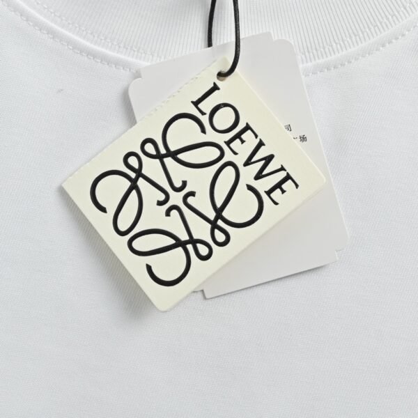 Loewee t-shirt - Image 7