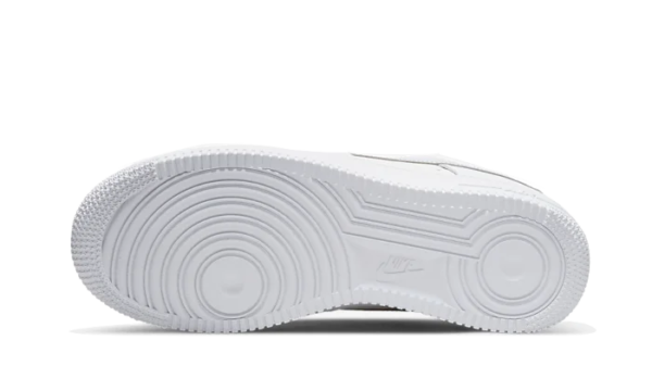 07 Essential White Black Paisley - Image 4
