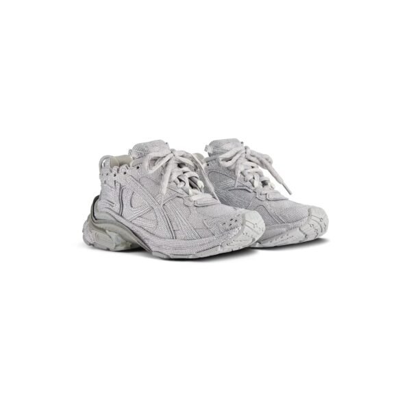 RUNNER - Image 3