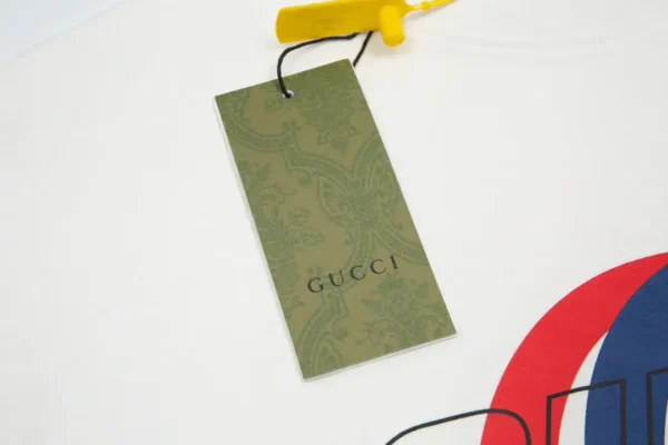 Gucci Interlocking G Graphic Print White Crew Neck T-Shirt - Image 6