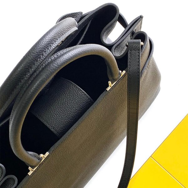 Louis Vuitton LOCKME DAY TOTE BAG - Image 7