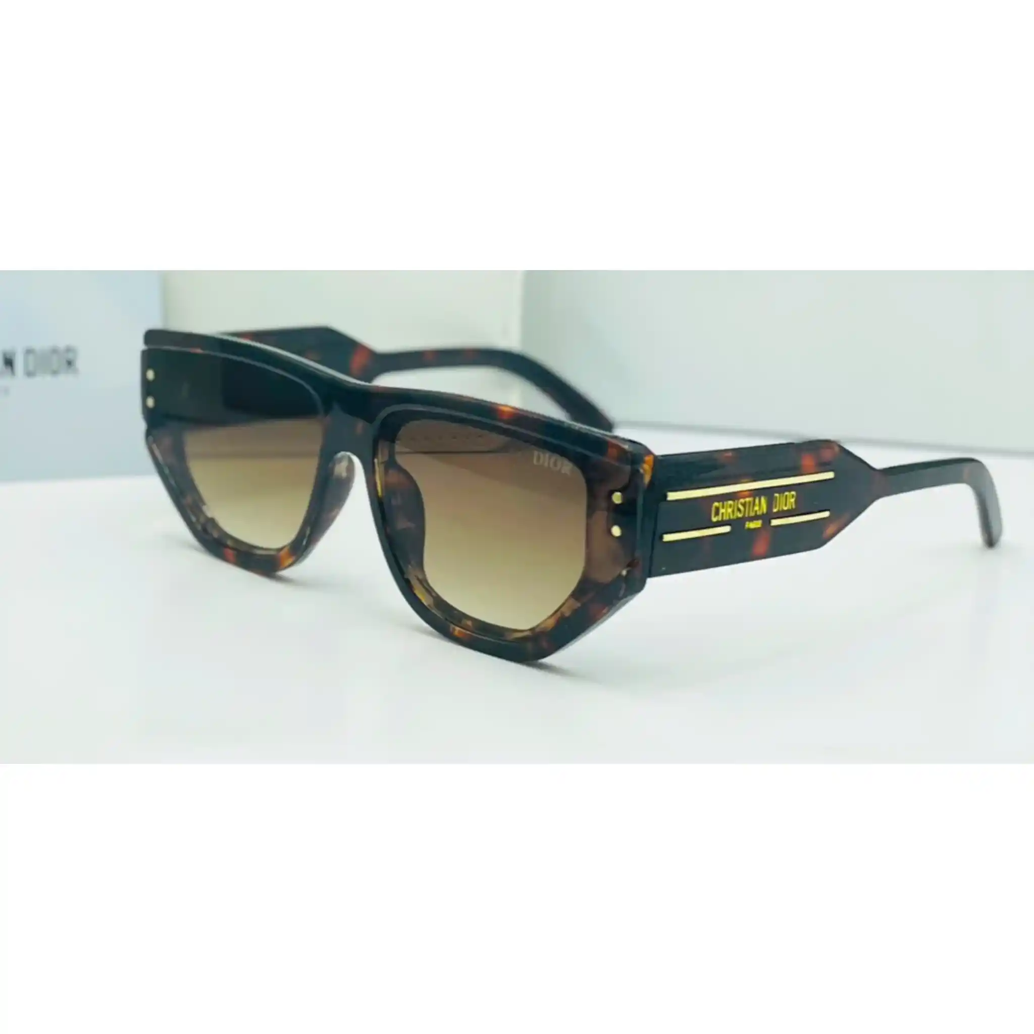 photo-output32 Dior Sunglasses - Image 1