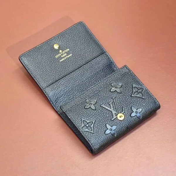 Wallet - Image 6