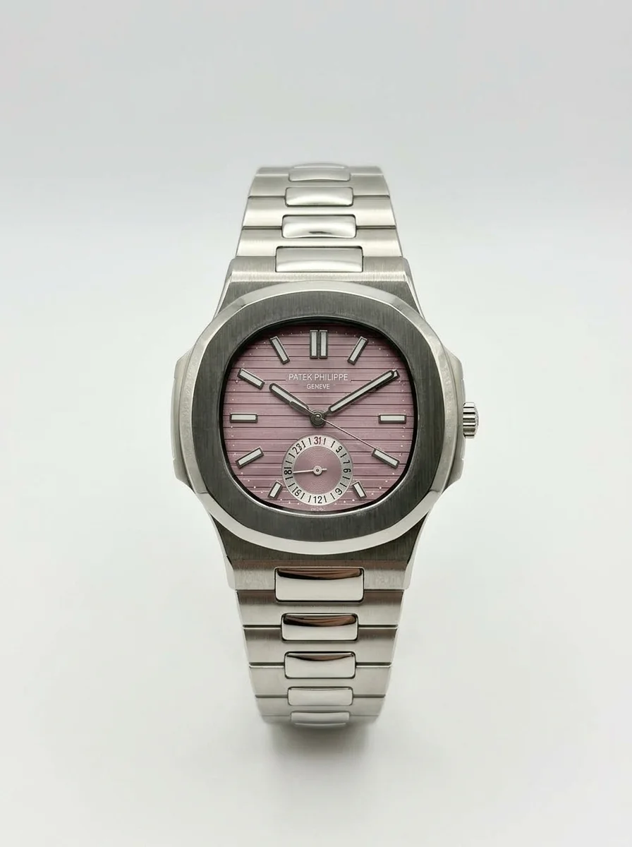 image.png_20260928003652 ساعة Patek Philippe Nautilus ستيل وردي بحركة كوارتز تعمل بالبطارية - الصورة 1