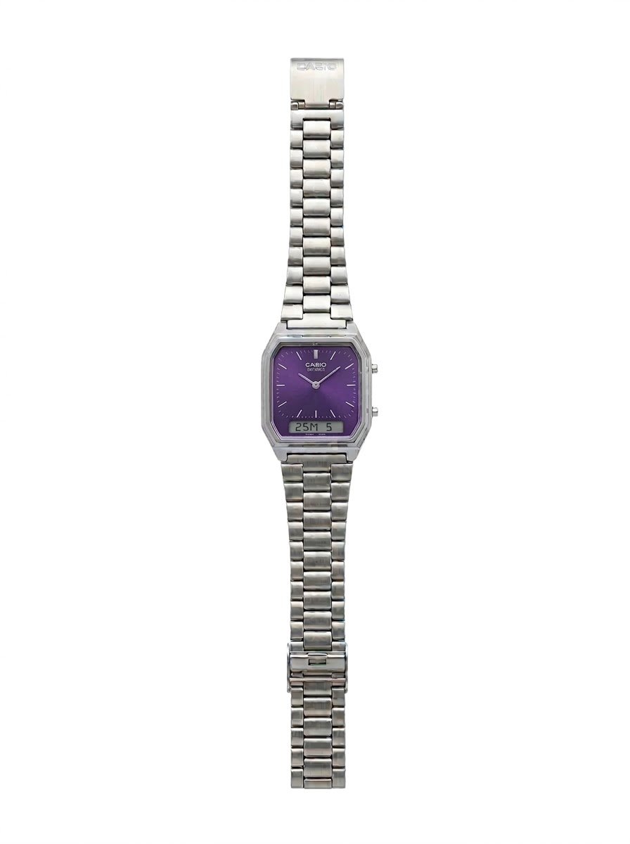Isolate_silver_watch_on_white_20261009011015.webp_20261011033433.webp_20261012170315 ساعة كاسيو AQ-230A-6A الكلاسيكية ذات الميناء الأرجواني، المصنوعة من الفولاذ المقاوم للصدأ، بشاشة مزدوجة، وتعمل بالكوارتز - الصورة 1